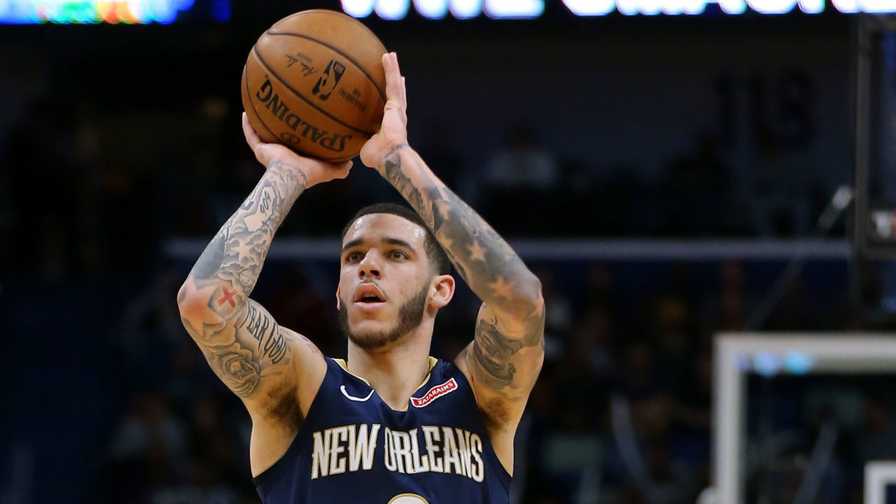 NEW ORLEANS, LOUISIANA - FEBRUARY 28: Lonzo Ball #2 of the New Orleans Pelicans shoots against the Cleveland Cavaliers during the first half at the Smoothie King Center on February 28, 2020 in New Orleans, Louisiana.