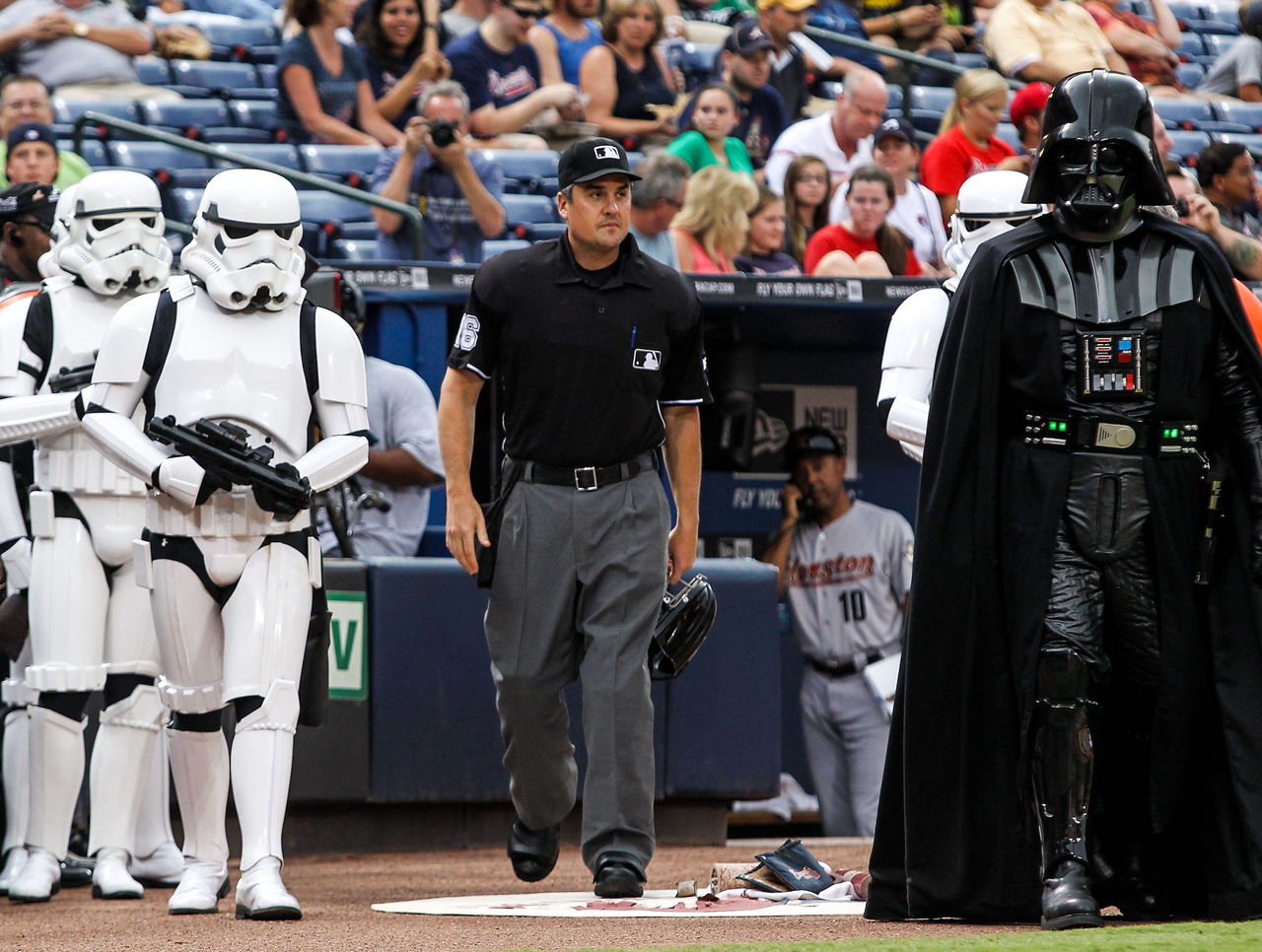 Durham Bulls break out C-3PO uniforms for 'Star Wars' night