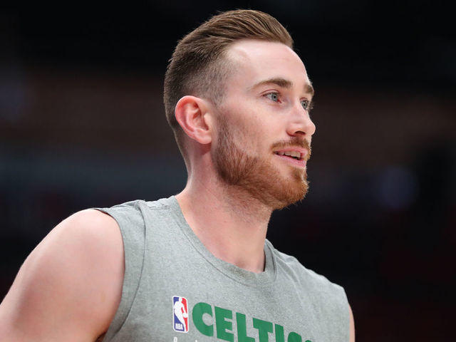 Gordon Hayward Wife Robyn Expecting 1st Son Thescore Com