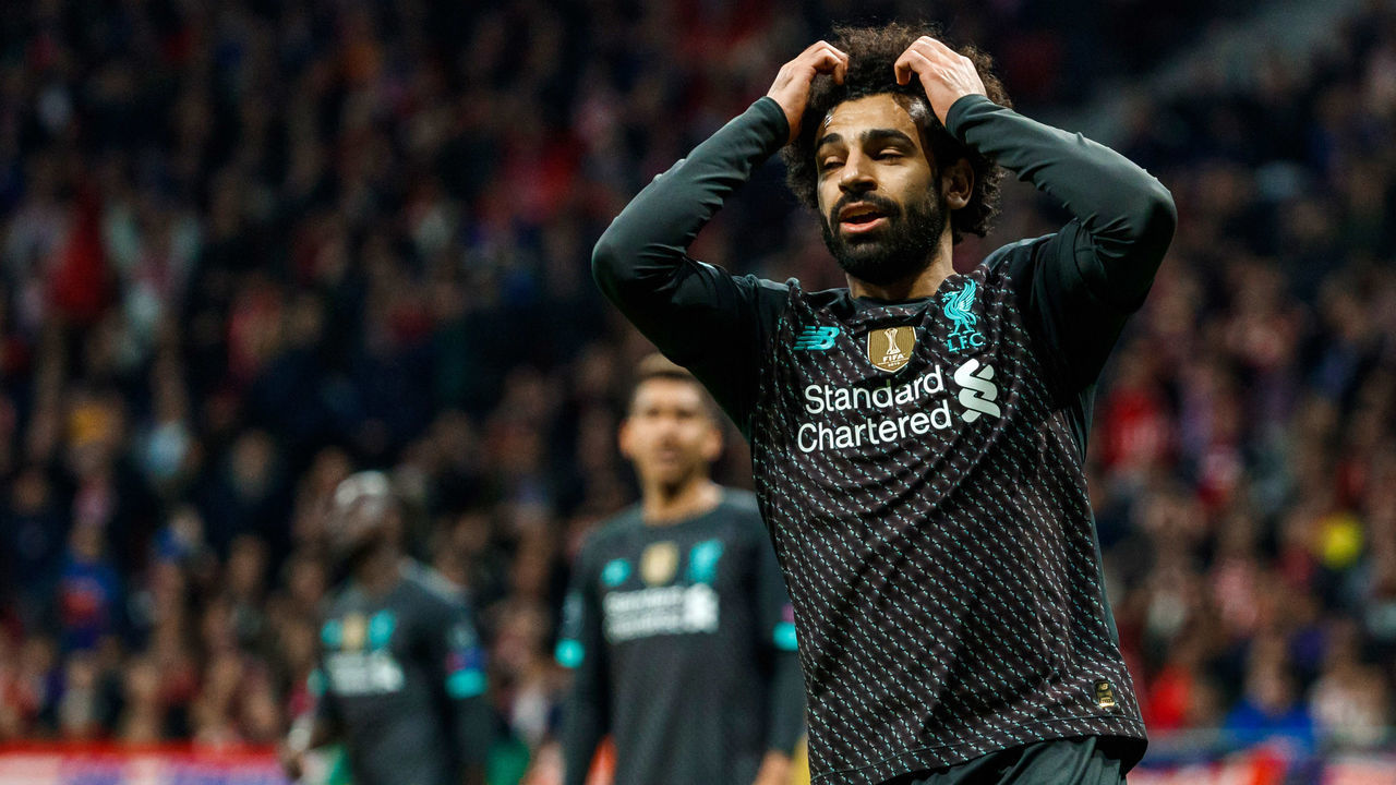 MADRID, SPAIN - FEBRUARY 18: (BILD ZEITUNG OUT) Mohamed Salah of Liverpool FC looks dejected during the UEFA Champions League round of 16 first leg match between Atletico Madrid and Liverpool FC at Wanda Metropolitano on February 18, 2020 in Madrid, Spain.