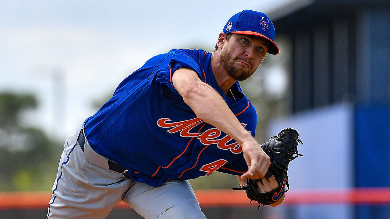 PORT ST. LUCIE, FLORIDA - FEBRUARY 20: Jacob deGrom #48 of the New York Mets delivers a pitch during batting practice during the team workouts at Clover Park on February 20, 2020 in Port St. Lucie, Florida.