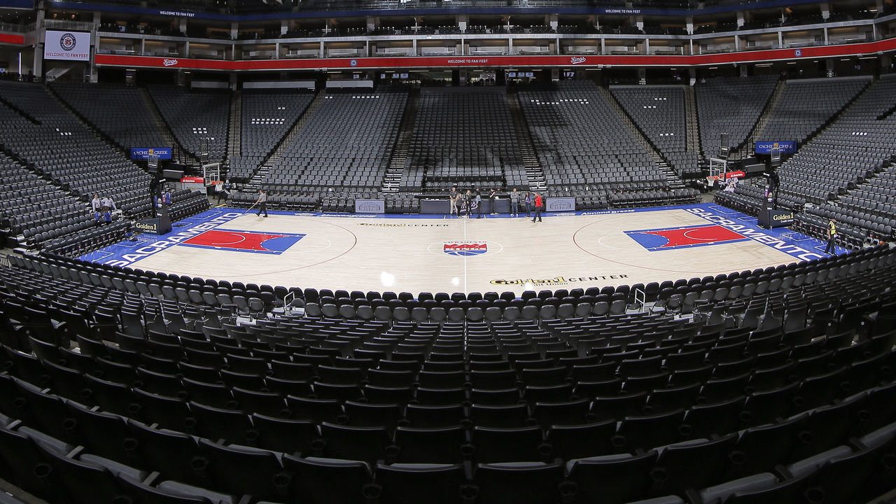SACRAMENTO, CA - OCTOBER 19: General view of the court before the Sacramento Kings Fan Fest on October 19, 2019 at Golden 1 Center in Sacramento, California. NOTE TO USER: User expressly acknowledges and agrees that, by downloading and/or using this Photograph, user is consenting to the terms and conditions of the Getty Images License Agreement. Mandatory Copyright Notice: Copyright 2019 NBAE