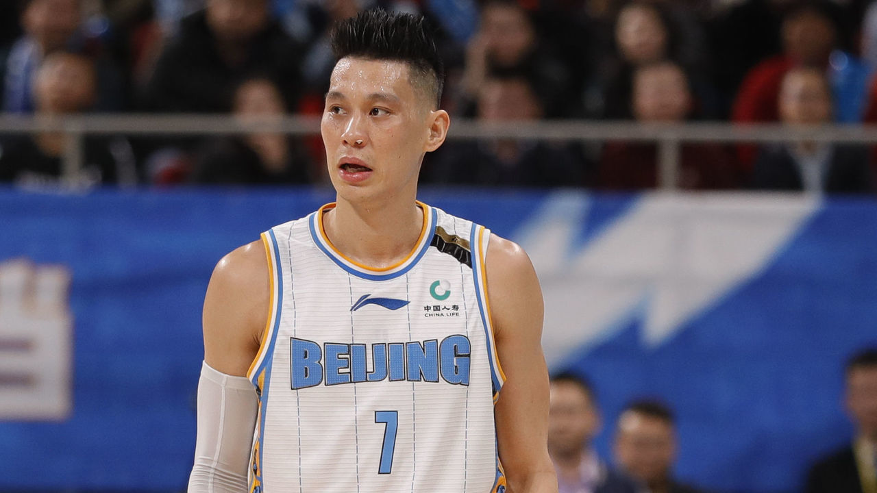 BEIJING, CHINA - DECEMBER 25: Jeremy Lin #7 of Beijing Ducks in action during 2019/2020 CBA League - Beijing Ducks v Xinjiang Yilite at Beijing Wukesong Sport Arena on December 25, 2019 in Beijing, China.