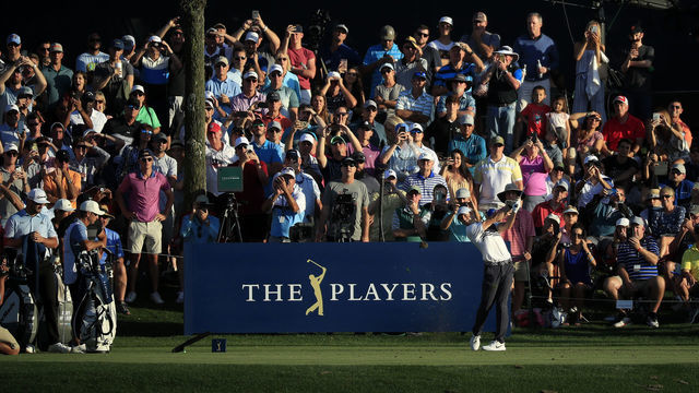 PONTE VEDRA BEACH, FLORIDA - MARCH 12: Rory McIlroy of Northern Ireland plays his shot from the 17th tee during the first round of The PLAYERS Championship on The Stadium Course at TPC Sawgrass on March 12, 2020 in Ponte Vedra Beach, Florida.