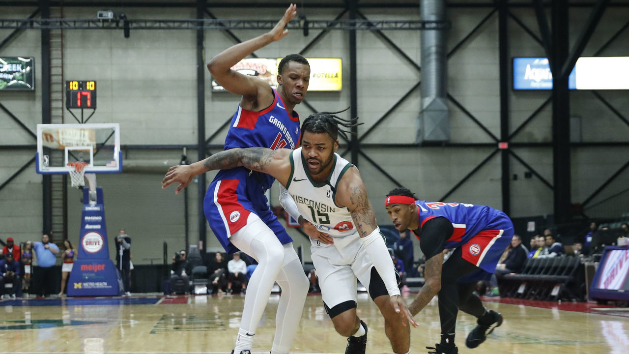 GRAND RAPIDS, MI - FEBRUARY 19: Frank Mason III #15 of the Wisconsin Herd drives to the basket against the Grand Rapids Drive during the first half of an NBA G-League game on February 19 2020 at DeltaPlex Arena in Grand Rapids, Michigan. Mandatory Copyright Notice: Copyright 2020 NBAE