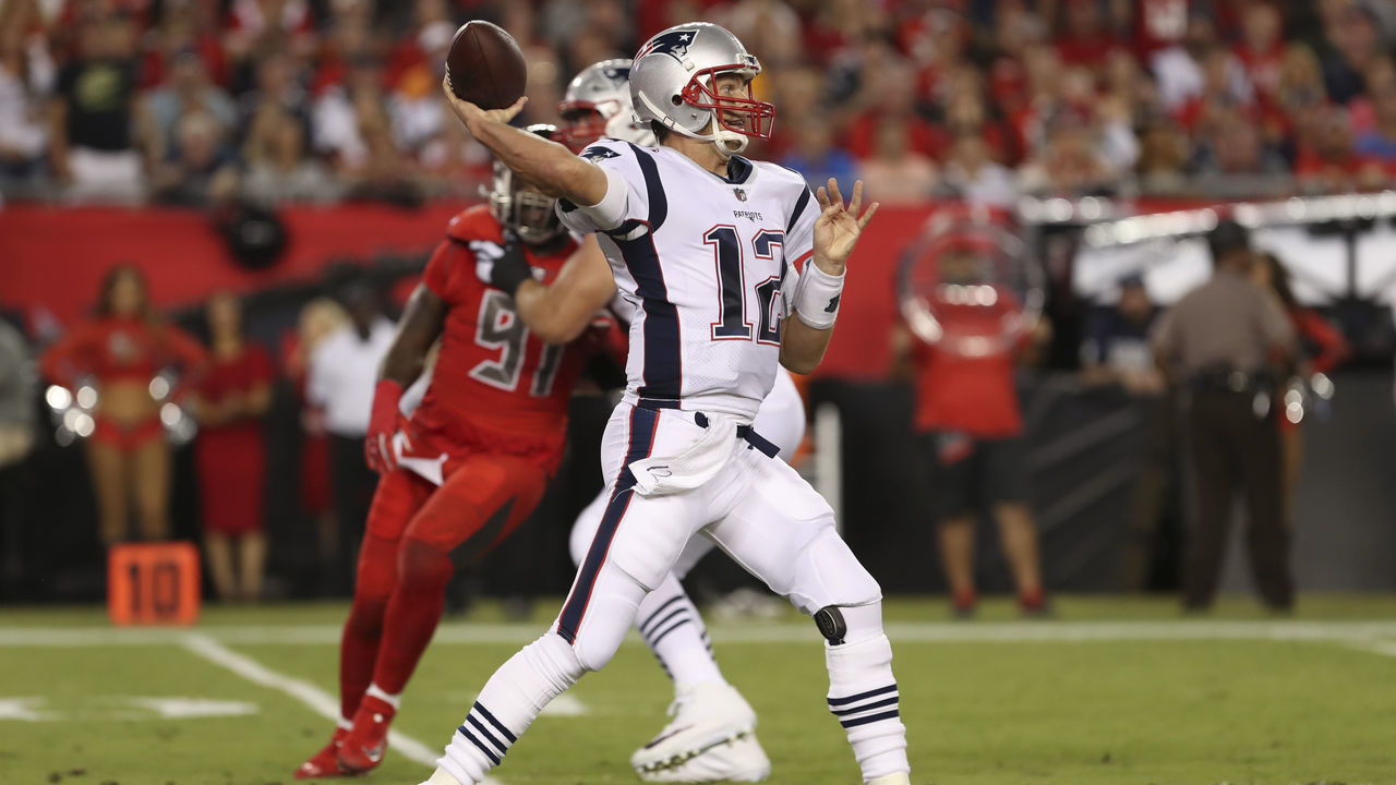 TAMPA, FL - OCTOBER 05: New England Patriots quarterback Tom Brady (12) delivers a pass during the NFL game between the New England Patriots and Tampa Bay Buccaneers on October 5, 2017, at Raymond James Stadium in Tampa, FL.