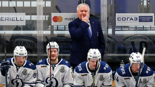 MOSCOW, RUSSIA - MARCH 12, 2020: HC Dynamo Moscow's Vladimir Bryukvin, Miks Indrasis, Vladislav Mikhailov, Andrei Mironov (L-R front) and head coach Vladimir Krikunov (background) in Leg 6 of the 2019/20 KHL Western Conference quarterfinal playoff tie between HC Spartak Moscow and HC Dynamo Moscow at CSKA Arena. The match is played with empty stands due to the COVID-19 coronavirus outbreak. According to a decree by Moscow Mayor Sergei Sobyanin public events with over 5 thousand participants are banned in Moscow due to the coronavirus threat till April 10, 2020. Anton Novoderezhkin/TASS