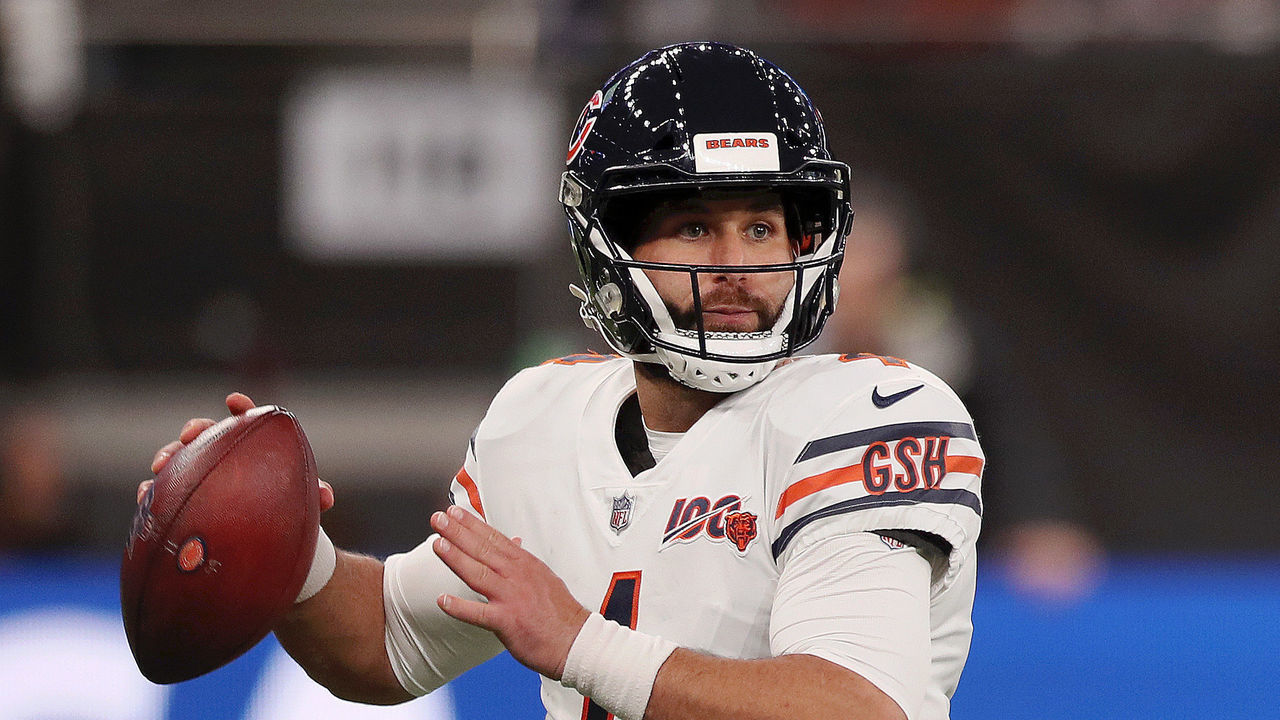 LONDON, ENGLAND - OCTOBER 06: Chase Daniel of Chicago Bears in action during the game between Chicago Bears and Oakland Raiders at Tottenham Hotspur Stadium on October 06, 2019 in London, England.