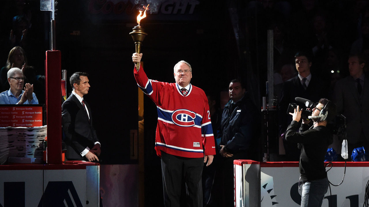 MONTREAL, QC - OCTOBER 16: Ken Dryden before the NHL gamet between the Montreal Canadiens and the Boston Bruins in the at the Bell Centre on October 16, 2014 in Montreal, Quebec, Canada.