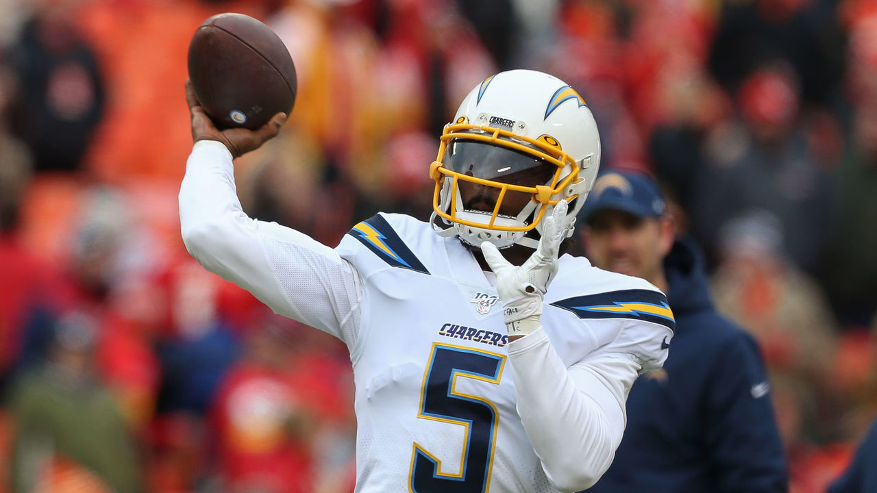 KANSAS CITY, MO - DECEMBER 29: Los Angeles Chargers quarterback Tyrod Taylor (5) throws a pass before an AFC West game between the Los Angeles Chargers and Kansas City Chiefs on December 29, 2019 at Arrowhead Stadium in Kansas City, MO.