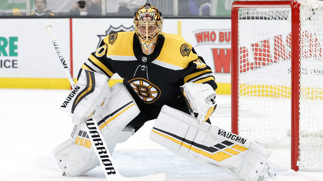 BOSTON, MA - MARCH 07: Boston Bruins goalie Tuukka Rask (40) looks for the shot during a game between the Boston Bruins and the Tampa Bay Lightning on March 7, 2020 at TD Garden in Boston, Massachusetts.