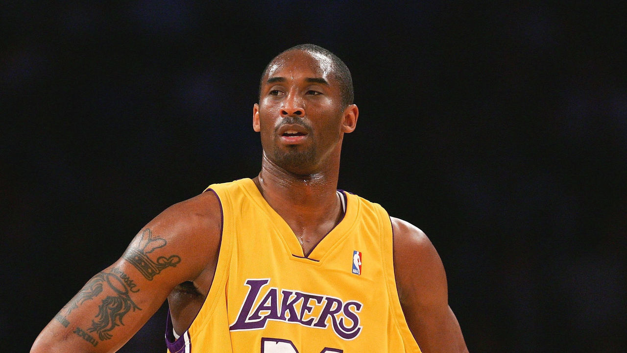 LOS ANGELES, CA - MARCH 30: Kobe Bryant #24 of the Los Angeles Lakers looks on during a freethrow in the first half against the Houston Rockets at Staples Center on March 30, 2007 in Los Angeles, California.