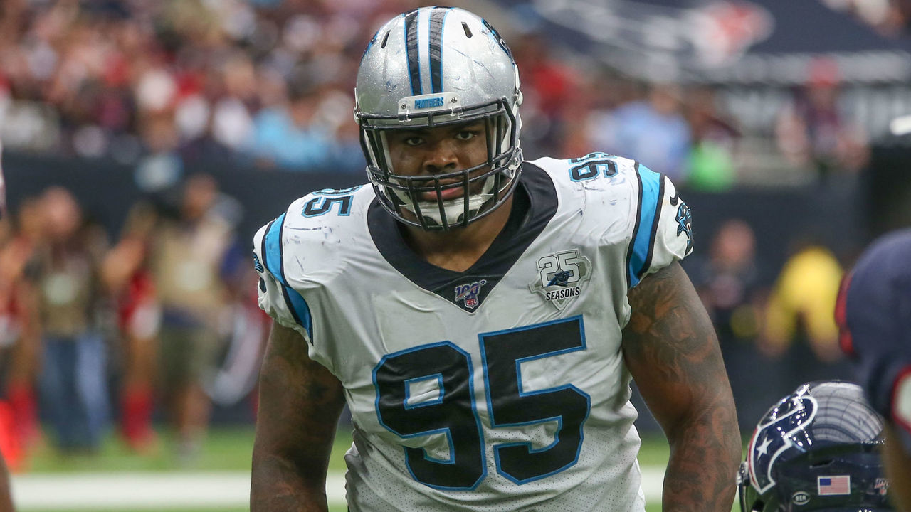 HOUSTON, TX - SEPTEMBER 29: Carolina Panthers defensive tackle Dontari Poe (95) watches the quarterback during the game between the Houston Texans and Carolina Panthers on September 29, 2019 at NRG Stadium in Houston, TX.