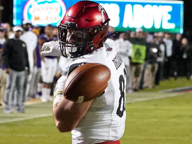 Packers Pick Tight End Josiah Deguara In 3rd Round Thescore Com