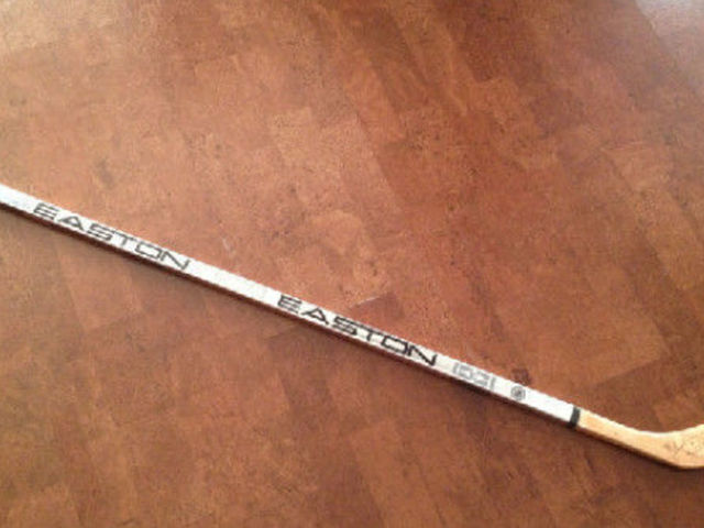 The 10 Best Pre Easton Synergy Hockey Sticks Thescore Com