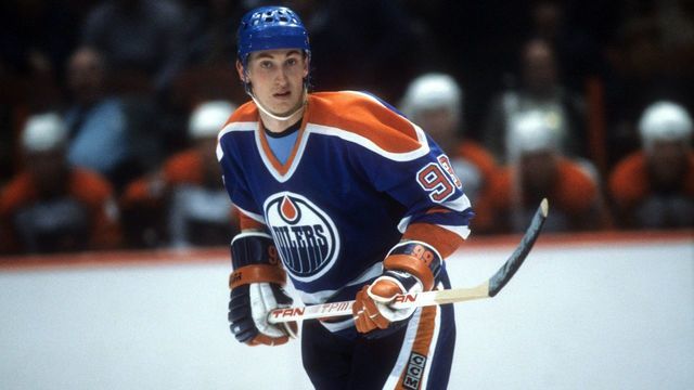 PHILADELPHIA, PA - FEBRUARY 17: Wayne Gretzky #99 of the Edmonton Oilers skates on the ice during an NHL game against the Philadelphia Flyers on February 17, 1983 at the Spectrum in Philadelphia, Pennsylvania.
