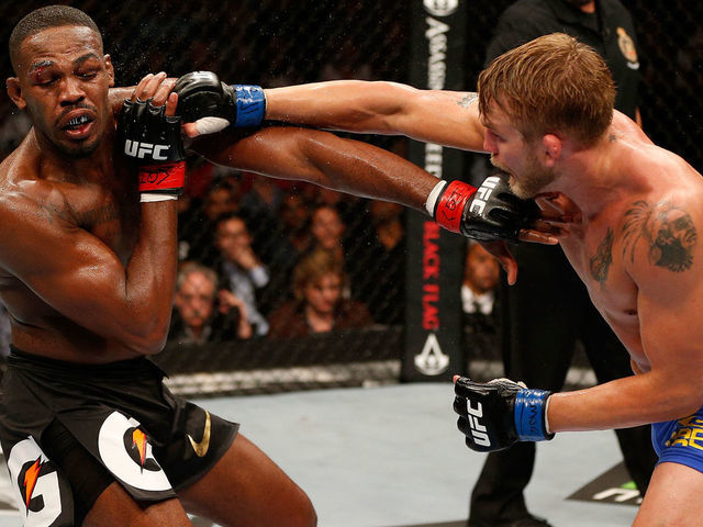 Rescoring the fight: Jones-Gustafsson 1 | theScore.com