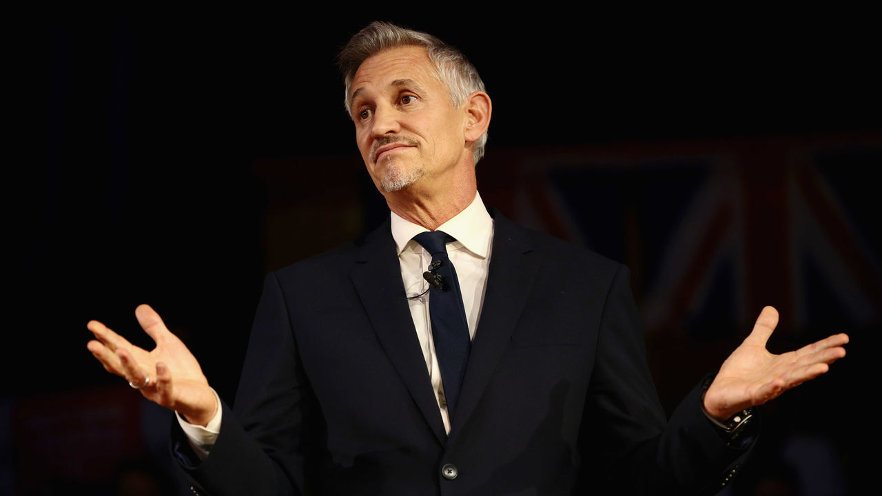 LONDON, ENGLAND - NOVEMBER 14: Gary Lineker speaks during a pro-remain a rally rejecting the the Prime Minister's Brexit deal on November 14, 2018 in London, England. Anti-Brexit groups 'Best for Britain' and 'The People's Vote Campaign' are holding a joint rally tonight to call on MPs to say they are not buying the Prime Minister's Brexit deal.