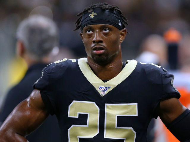 NEW ORLEANS, LOUISIANA - OCTOBER 27: Eli Apple #25 of the New Orleans Saints reacts during a game against the Arizona Cardinals at the Mercedes Benz Superdome on October 27, 2019 in New Orleans, Louisiana.