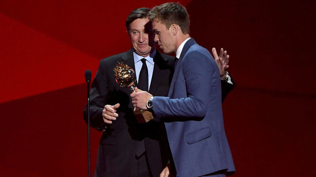 LAS VEGAS, NV - JUNE 21: Connor McDavid of the Edmonton Oilers talks with Wayne Gretzky after McDavid wins the Hart Memorial Trophy (Most Valuable Player to His Team) during the 2017 NHL Awards and Expansion Draft at T-Mobile Arena on June 21, 2017 in Las Vegas, Nevada.