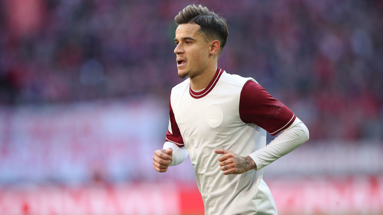 MUNICH, GERMANY - MARCH 08: Philippe Coutinho of FC Bayern Muenchen run with the ball during the Bundesliga match between FC Bayern Muenchen and FC Augsburg at Allianz Arena on March 08, 2020 in Munich, Germany.
