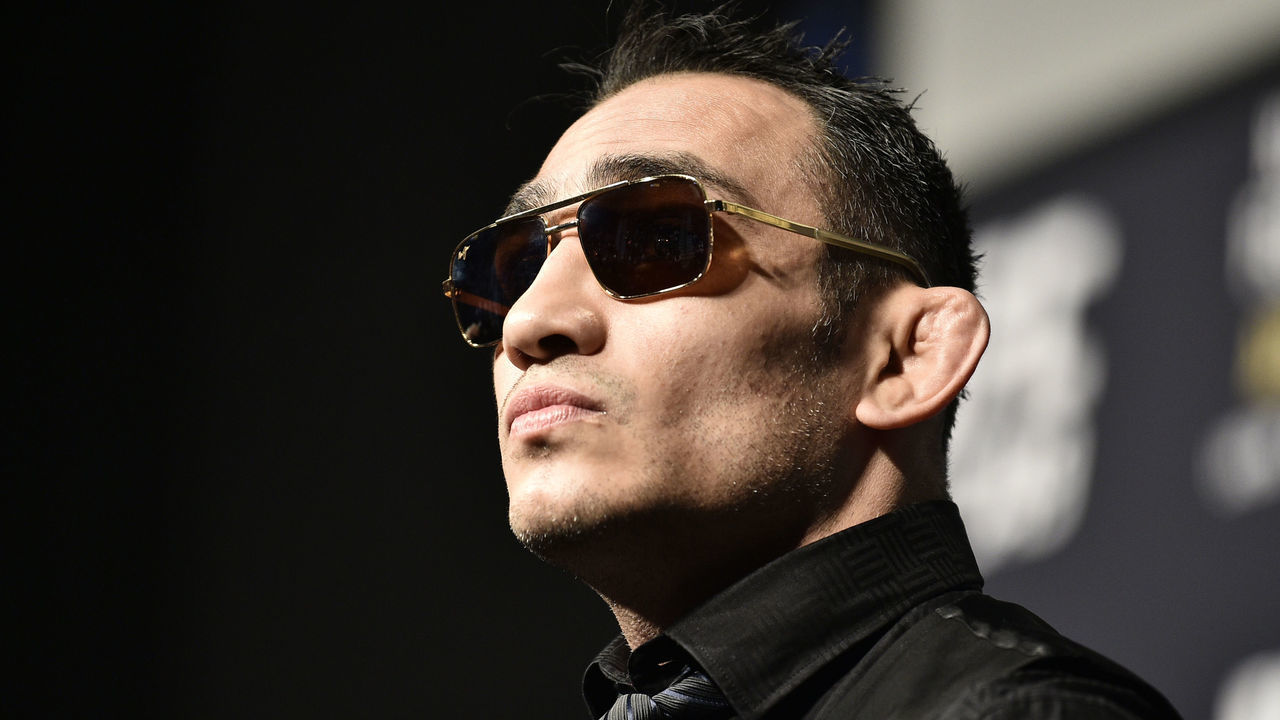 LAS VEGAS, NEVADA - MARCH 06: Tony Ferguson interacts with media during the UFC 249 press conference at T-Mobile Arena on March 06, 2020 in Las Vegas, Nevada.