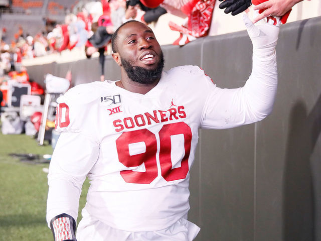 Cowboys draft Neville Gallimore in 3rd round