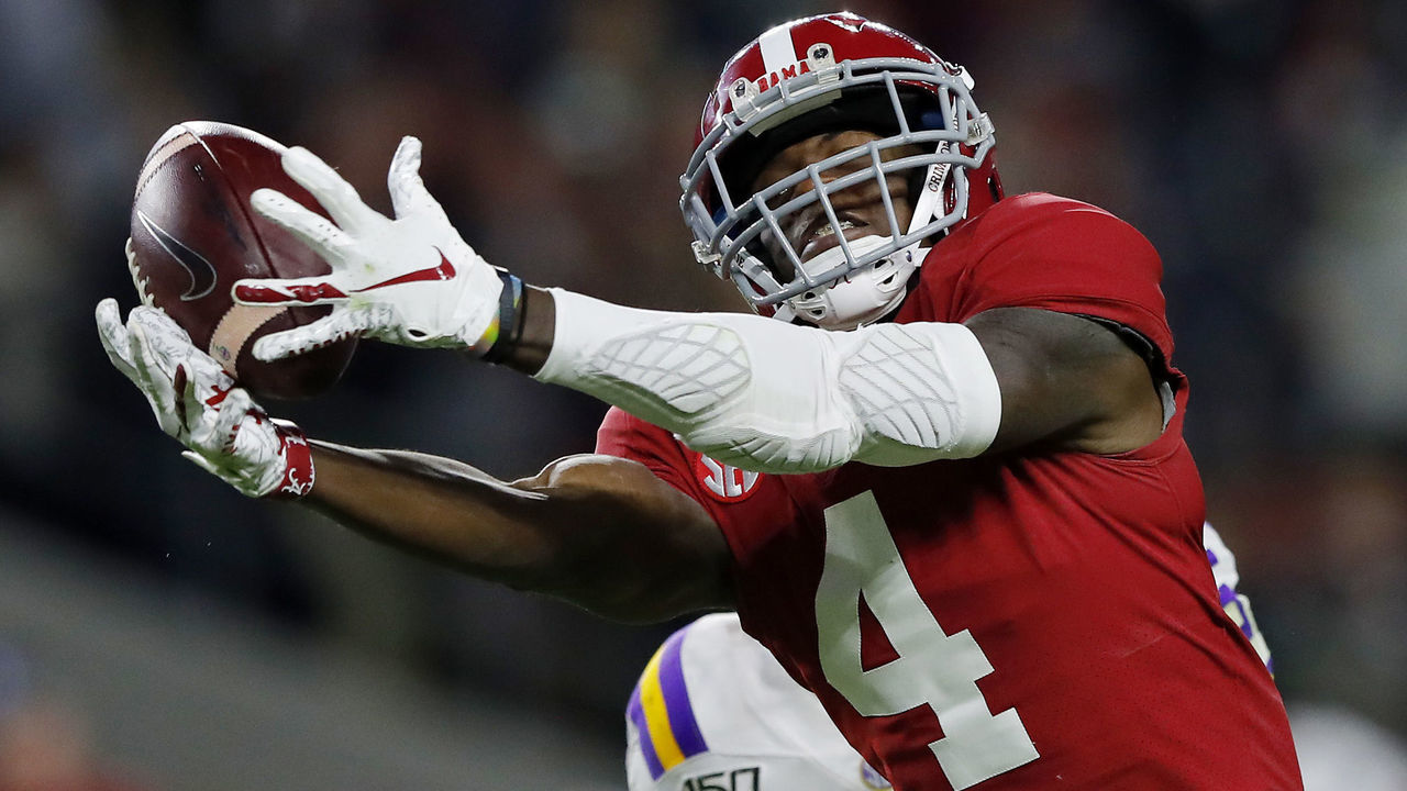TUSCALOOSA, ALABAMA - NOVEMBER 09: Jerry Jeudy #4 of the Alabama Crimson Tide is unable to catch a deep pass during the second half against the LSU Tigers in the game at Bryant-Denny Stadium on November 09, 2019 in Tuscaloosa, Alabama.