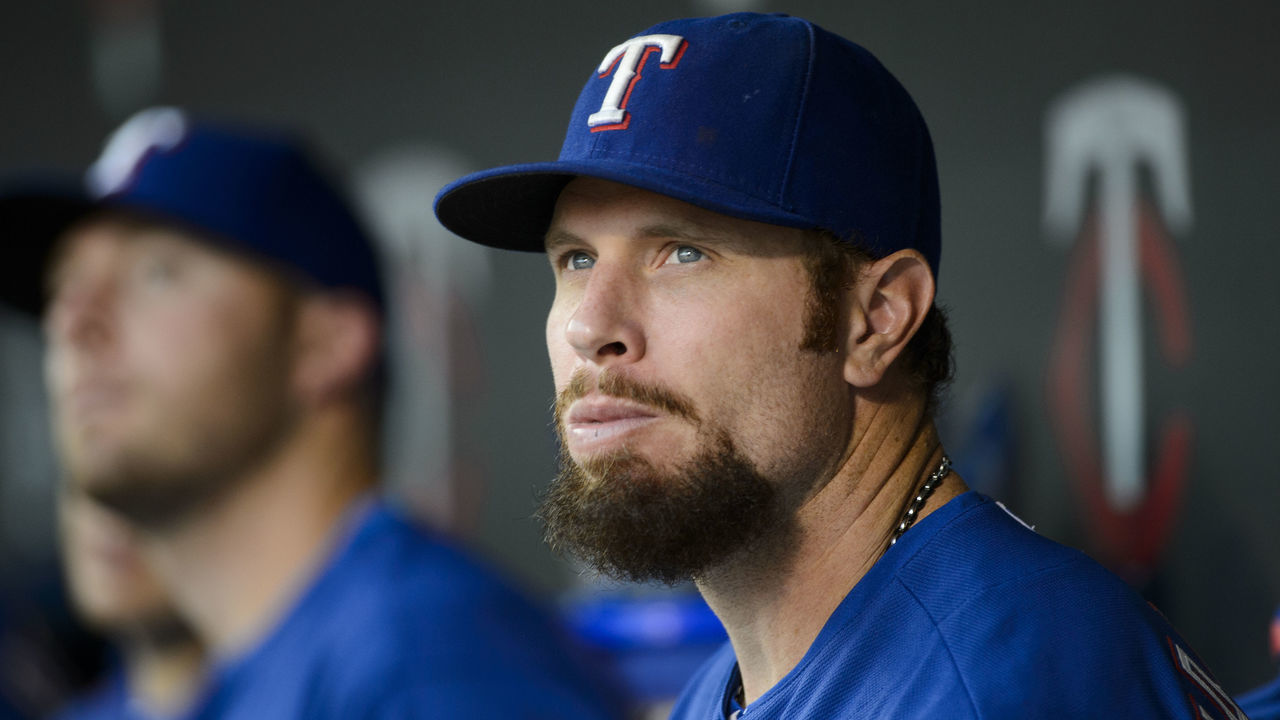 MINNEAPOLIS, MN - AUGUST 12: Josh Hamilton #32 of the Texas Rangers looks on during the game against the Minnesota Twins on August 12, 2015 at Target Field in Minneapolis, Minnesota. The Twins defeated the Rangers 11-1.