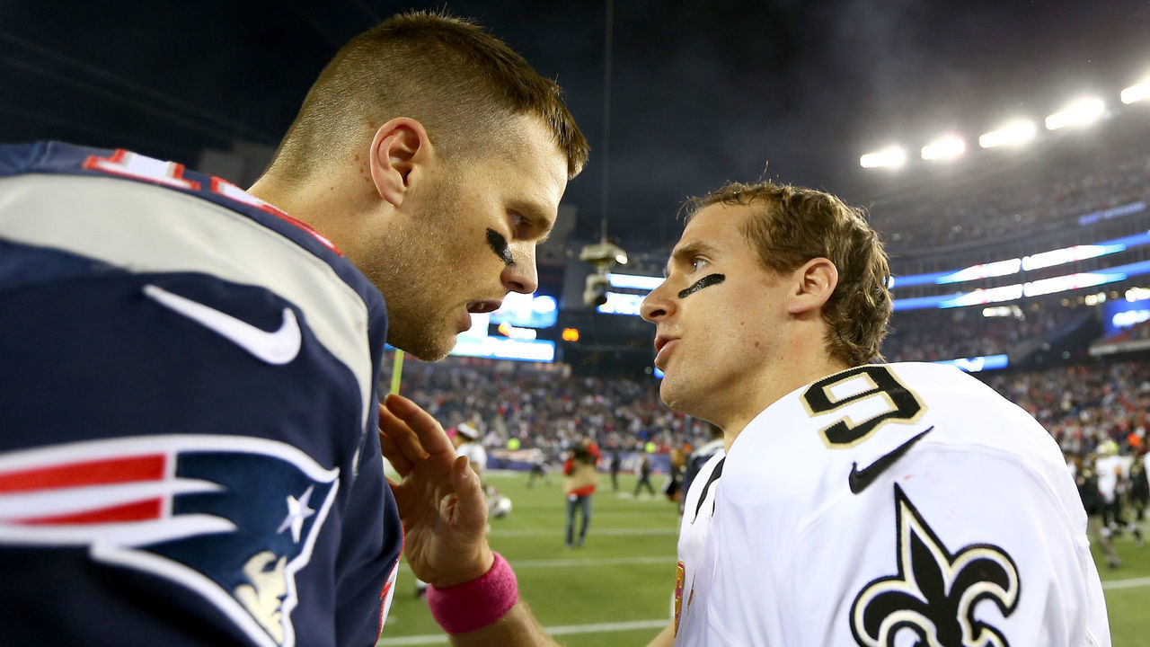 FOXBORO, MA - OCTOBER 13: Tom Brady #12 of the New England Patriots and Drew Brees #9 of the New Orleans Saints talk after the game at Gillette Stadium on October 13, 2013 in Foxboro, Massachusetts.The New England Patriots defeated the New Orleans Saints 30-27.