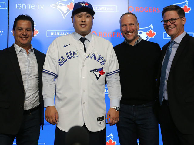 TORONTO, ON- DECEMBER 27 - Charlie Montoyo, Blue Jays president and CEO Mark Shapiro and General Manager Russ Atkins pose as The Toronto Blue Jays host a media availability with new signed free agent left handed pitcher Hyun-Jin Ryu at Rogers Centre in Toronto. December 27, 2019. (Steve Russell/Toronto Star via Getty Images)