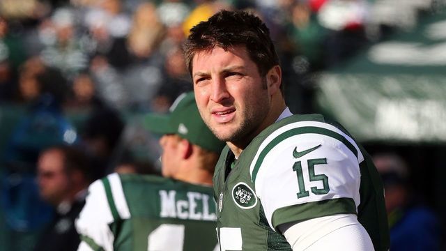 EAST RUTHERFORD, NJ - DECEMBER 23: (NEW YORK DAILIES OUT) Tim Tebow #15 of the New York Jets looks on against the San Diego Chargers at MetLife Stadium on December 23, 2012 in East Rutherford, New Jersey. The Chragers defeated the Jets 27-17.