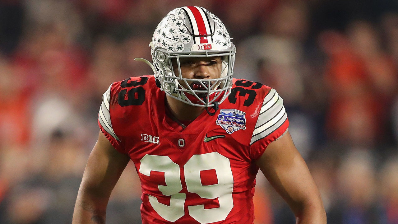 GLENDALE, ARIZONA - DECEMBER 28: Linebacker Malik Harrison #39 of the Ohio State Buckeyes in action during the PlayStation Fiesta Bowl against the Clemson Tigers at State Farm Stadium on December 28, 2019 in Glendale, Arizona. The Tigers defeated the Buckeyes 29-23.
