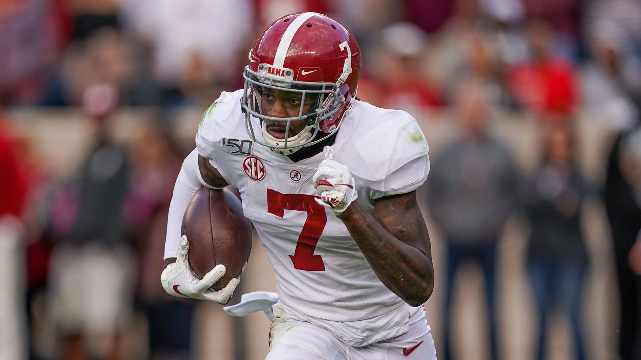 COLLEGE STATION, TX - OCTOBER 12: Alabama Crimson Tide defensive back Trevon Diggs (7) returns a kick during the college football game between the Alabama Crimson Tide and Texas A&M Aggies on October 12, 2019 at Kyle Field in College Station, Texas.