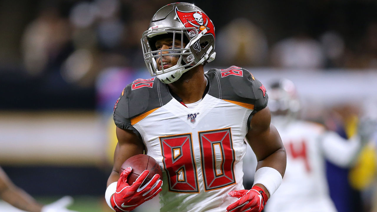 NEW ORLEANS, LOUISIANA - OCTOBER 06: O.J. Howard #80 of the Tampa Bay Buccaneers in action during a game against the New Orleans Saints at the Mercedes Benz Superdome on October 06, 2019 in New Orleans, Louisiana.