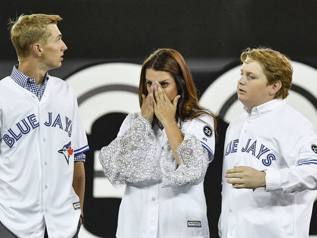 Brandy Halladay calls NTSB report 'painful for our family' | theScore