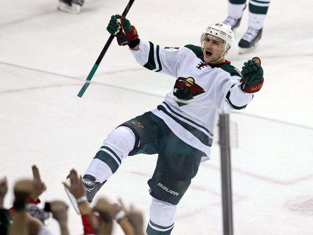 Agent: RFA Niederreiter rejected 'huge KHL offer' to continue negotiatiating with Wild