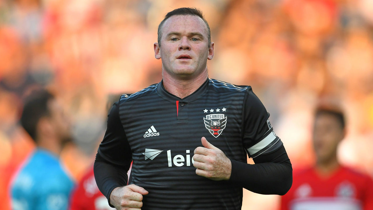 BRIDGEVIEW, IL - JULY 27: D.C. United forward Wayne Rooney (9) looks on in game action during a MLS match between D.C. United and Chicago Fire on July 27, 2019 at SeatGeek Stadium in Bridgeview, IL.