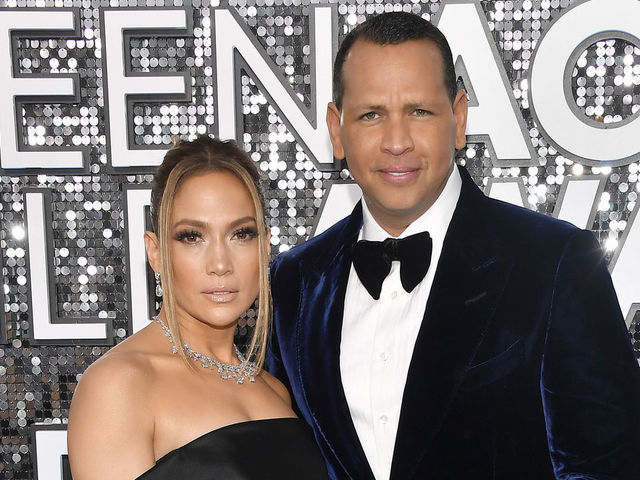 LOS ANGELES, CALIFORNIA - JANUARY 19: (L-R) Jennifer Lopez and Alex Rodriguez attend the 26th Annual Screen Actors Guild Awards at The Shrine Auditorium on January 19, 2020 in Los Angeles, California.