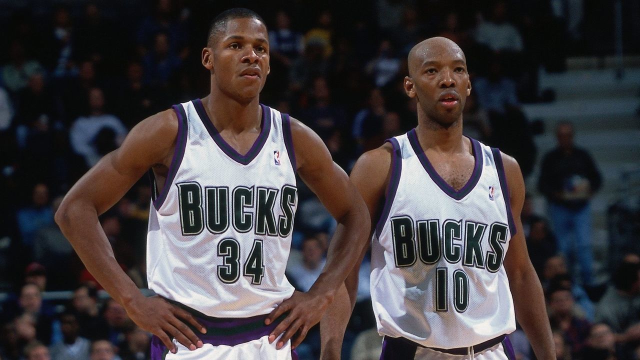 MILWAUKEE - DECEMBER 26: Ray Allen #34 and Sam Cassell #10 of the Milwaukee Bucks stand on the court during a game against the Miami Heat at the Bradley Center on December 26, 1999 in Milwaukee, Wisconsin. Mandatory Copyright Notice: Copyright 1999 NBAE