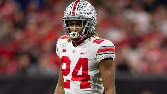 INDIANAPOLIS, IN - DECEMBER 07: Ohio State Buckeyes cornerback Shaun Wade (24) lines up on defense during the Big 10 Championship game between the Wisconsin Badgers and Ohio State Buckeyes on December 7, 2019, at Lucas Oil Stadium in Indianapolis, IN.