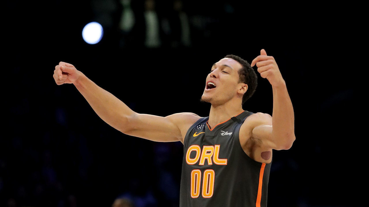 CHICAGO, ILLINOIS - FEBRUARY 15: Aaron Gordon #00 of the Orlando Magic reacts after a dunk in the 2020 NBA All-Star - AT&T Slam Dunk Contest during State Farm All-Star Saturday Night at the United Center on February 15, 2020 in Chicago, Illinois.