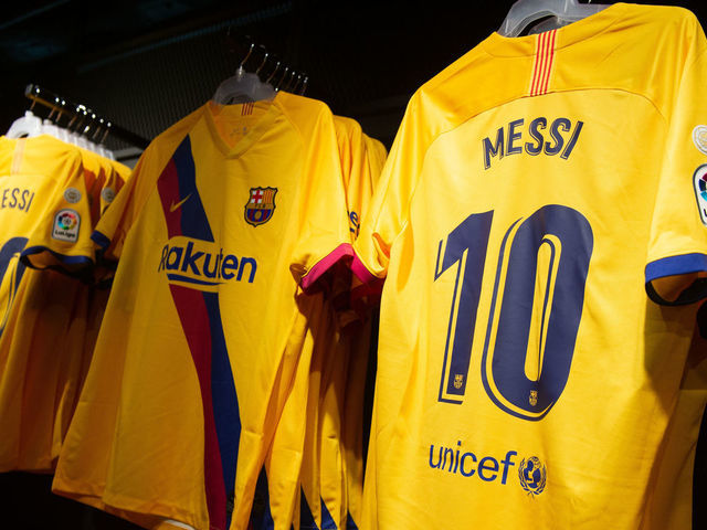 barcelona bright yellow kit