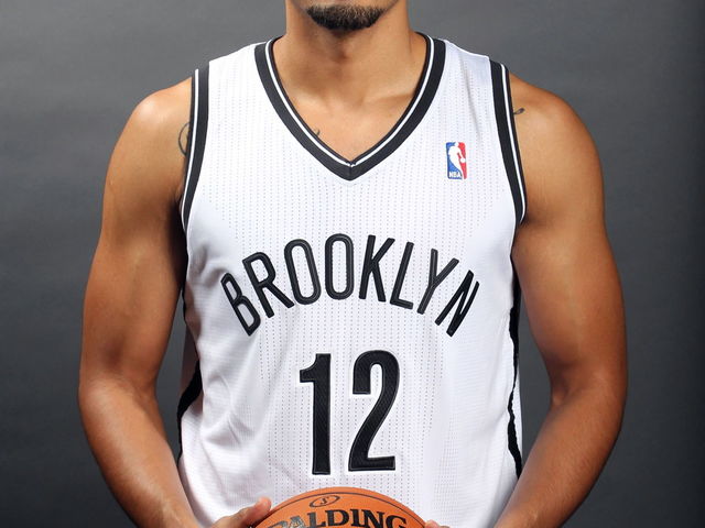 Bucks sign Jorge Gutierrez to multi-year deal