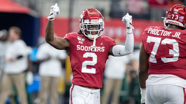 ARLINGTON, TX - DECEMBER 07: Oklahoma Sooners wide receiver CeeDee Lamb (#2) tries to get the crowd fired up during the Big 12 championship college football game between the Oklahoma Sooners and Baylor Bears on December 7, 2019, at AT&T Stadium in Arlington, TX. .