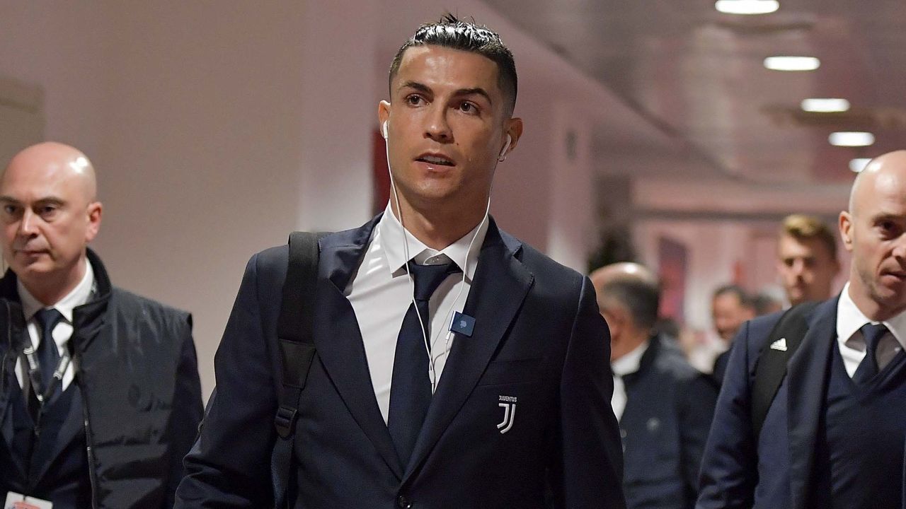 MILAN, ITALY - FEBRUARY 13: Cristiano Ronaldo of Juventus arrives at the stadium beforecr the Coppa Italia Semi Final match between AC Milan and Juventus at Stadio Giuseppe Meazza on February 13, 2020 in Milan, Italy.