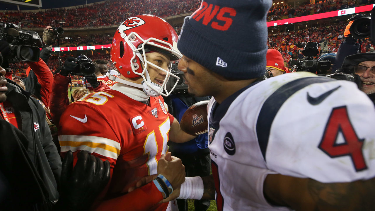 KANSAS CITY, MISSOURI - JANUARY 12: Patrick Mahomes #15 of the Kansas City Chiefs and Deshaun Watson #4 of the Houston Texans shake hands following the AFC Divisional playoff game at Arrowhead Stadium on January 12, 2020 in Kansas City, Missouri.