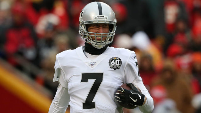 KANSAS CITY, MO - DECEMBER 01: Oakland Raiders quarterback Mike Glennon (7) before an AFC West game between the Oakland Raiders and Kansas City Chiefs on December 1, 2019 at Arrowhead Stadium in Kansas City, MO.