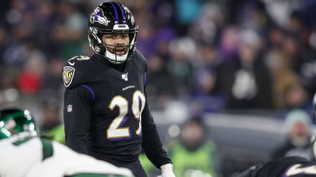 BALTIMORE, MD - DECEMBER 12: Earl Thomas #29 of the Baltimore Ravens lines up against the New York Jets during the second half at M&T Bank Stadium on December 12, 2019 in Baltimore, Maryland.