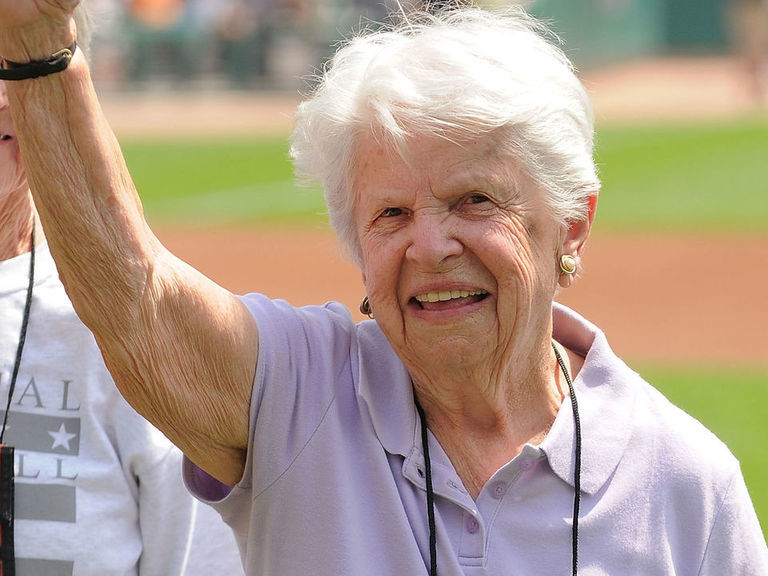 Last surviving member of original Rockford Peaches, of 'League of Their  Own' fame, dies at 101